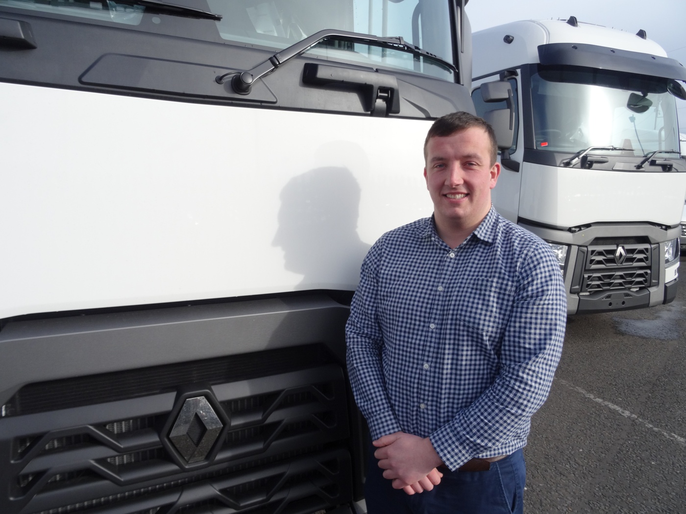 Diamond Trucks Strengthens Sales Team Export and Freight